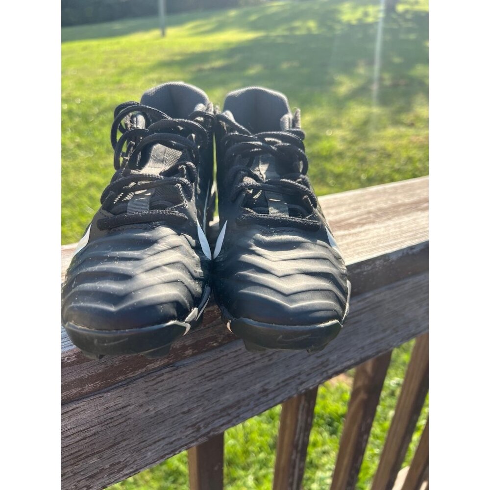Nike Boys Alpha Menace 2 Shark Youth Football Cleats Sneakers AQ7654-001 Size 4 - Picture 4 of 6